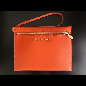 Michael Kors flat wristlet